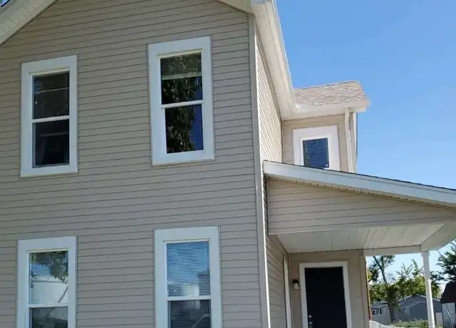 Property at 556 Brandt St, Dayton, OH, 45404, 3 beds, 1 bath, [object Object]