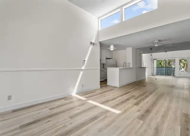 Property at 18645 Hatteras St #265, Tarzana, CA, 91356, 1 bed, 1 bath, [object Object]