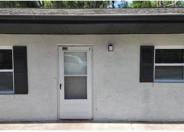 Property at 10460 SE US Highway 441, Belleview, FL, 34420, 2 beds, 1 bath, [object Object]