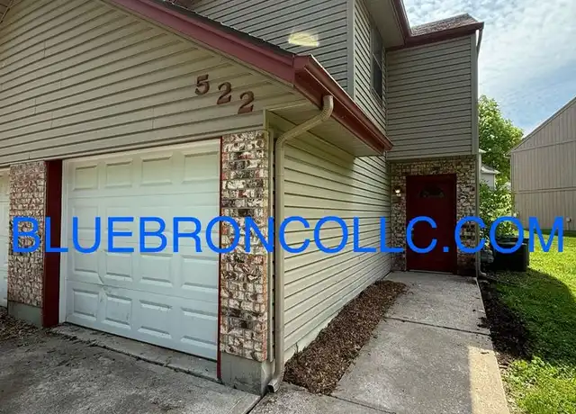 Property at 522 NE Churchill St Unit 522, Lee's Summit, MO, 64086, 3 beds, 1.5 baths, [object Object]