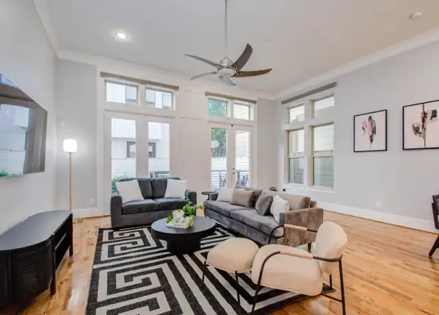 Property at 5620 Petty St, Houston, TX, 77007, 4 beds, 3.5 baths, [object Object]