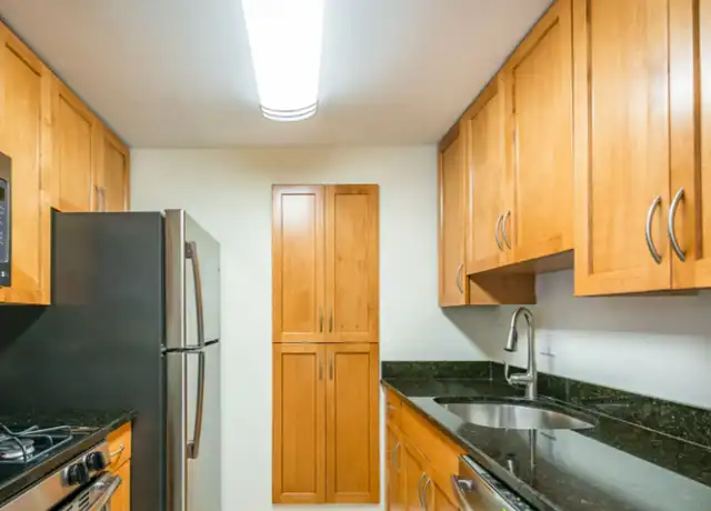 Property at 87 Sherman Rd, Chestnut Hill, MA, 02467, 2 beds, 1.5 baths, [object Object]
