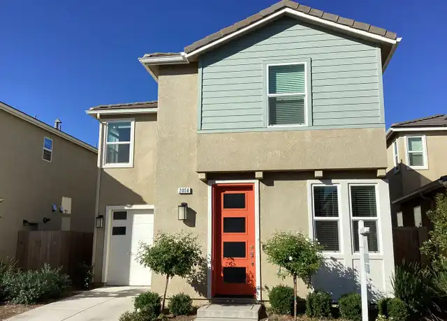 Property at 2056 N Walling Ln, Clovis, CA, 93619, 3 beds, 2.5 baths, [object Object]