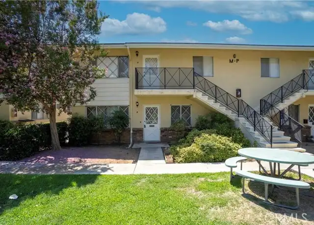 Property at 534 Roosevelt Rd Unit M, Redlands, CA, 92374, 2 beds, 1 bath, [object Object]