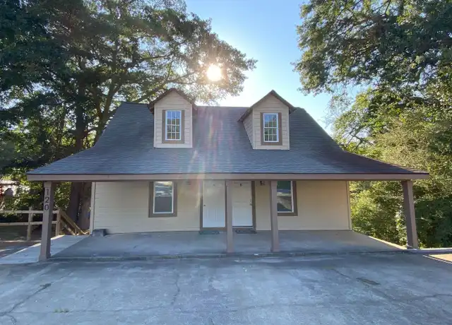 Property at 120 Bowen St, Carrollton, GA, 30117, 2 beds, 1 bath, [object Object]