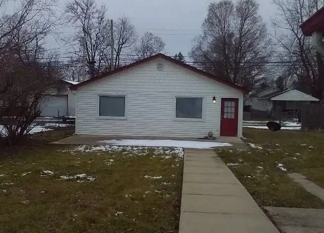 Property at 207 E Main St, Centerville, IN, 47330, 1 bed, 1 bath, [object Object]