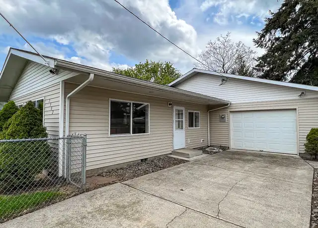 Property at 7302 SE Harney St, Portland, OR, 97206, 3 beds, 2 baths, [object Object]