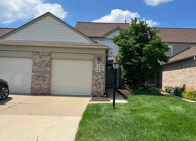 Property at 4174 Hunters Cir E, Canton, MI, 48188, 2 beds, 1.5 baths, [object Object]