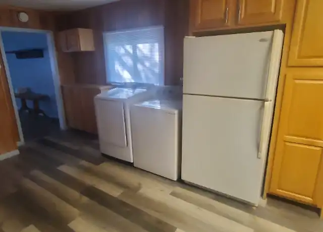 Property at 655 W Wylie Ave, Washington, PA, 15301, 3 beds, 1 bath, [object Object]