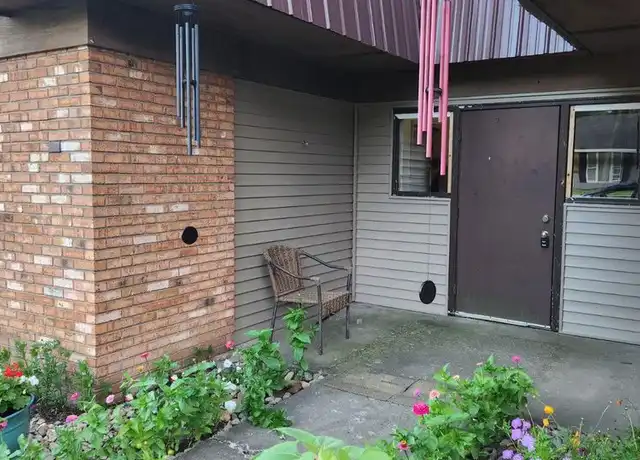 Property at 4902 Brookwood Rd Bldg 05, Youngstown, OH, 44512, 2 beds, 2 baths, [object Object]