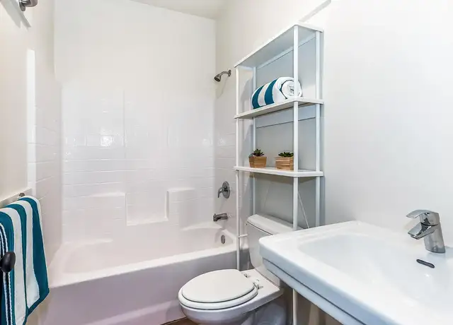 Photo of 1220 San Andres St, Santa Barbara, CA 93101