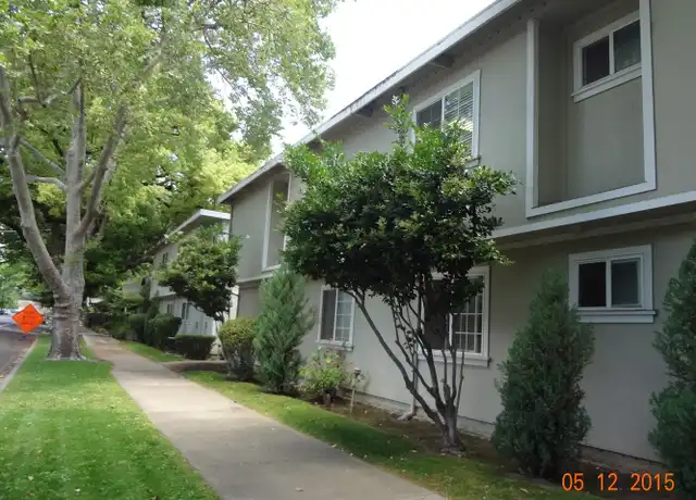 Property at 331 Alhambra Blvd Unit 12, Sacramento, CA, 95816, 2 beds, 1 bath, [object Object]