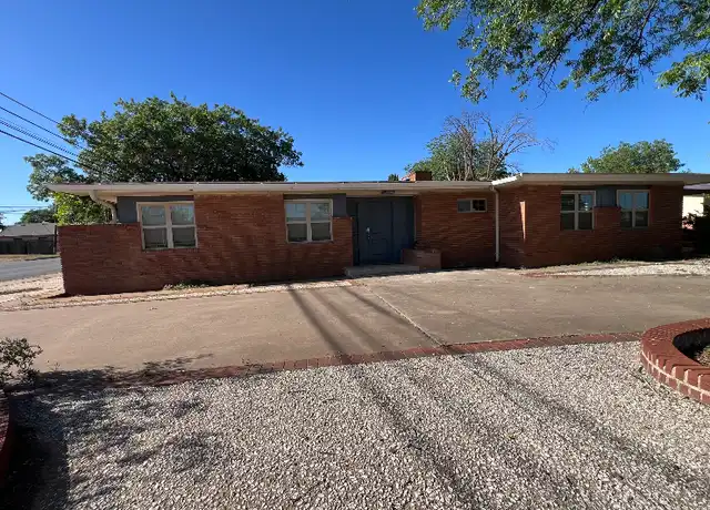 Property at 1001 E Cardwell St, Brownfield, TX, 79316, 4 beds, 2 baths, [object Object]