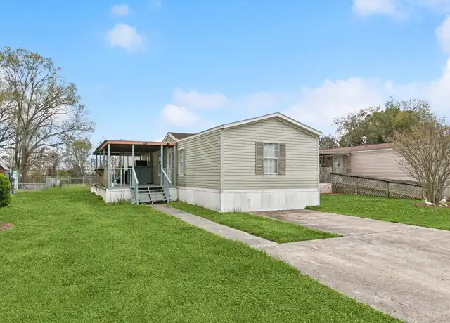 Property at 121 Timber Ridge St, Belle Chasse, LA, 70037, 3 beds, 2 baths, [object Object]