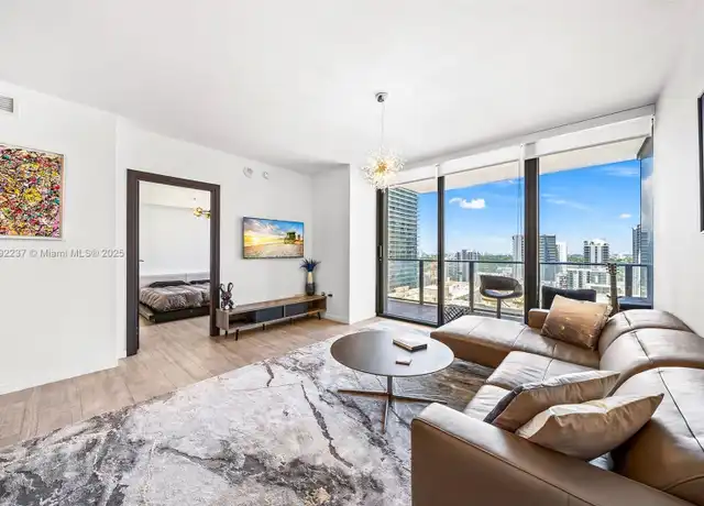 Property at 1000 Brickell Plz #2111, Miami, FL, 33131, 1 bed, 1.5 baths, [object Object]