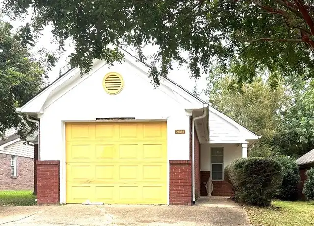 Property at 2558 Arlington Dr, Tupelo, MS, 38801, 2 beds, 2 baths, [object Object]