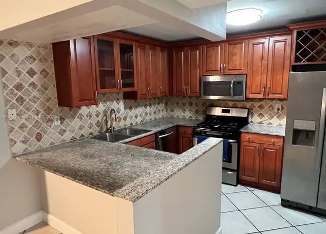 Property at 6914 SW 114th Pl Unit D57, Miami, FL, 33173, 3 beds, 2.5 baths, [object Object]