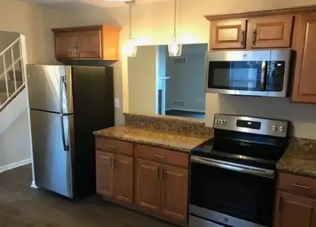 Property at Greenfield Estates - 799 Patriot Dr, Lancaster, PA, 17601, 1-3 bed, 1-2.5 bath, [object Object]