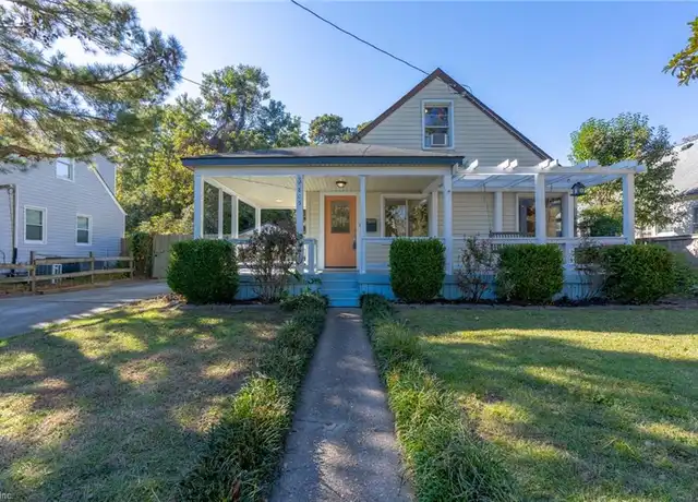 Property at 7805 Ruthven Rd, Norfolk, VA, 23505, 4 beds, 2 baths, [object Object]