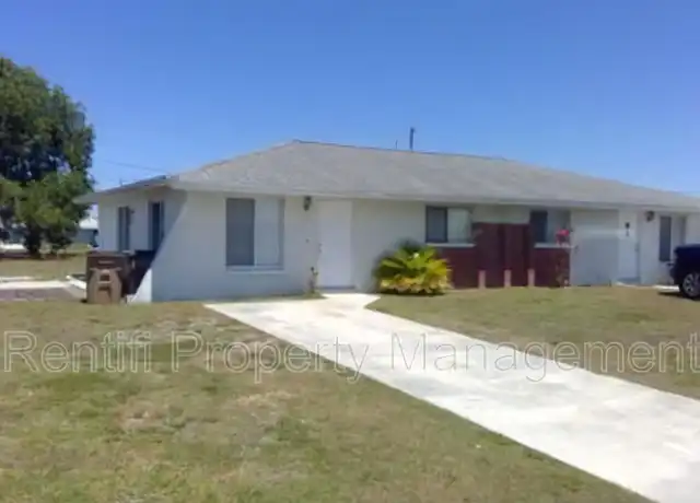Property at 717 SE 9th St Unit B, Cape Coral, FL, 33990, 2 beds, 1 bath, [object Object]