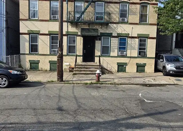 Property at 80 W 18th St Unit 9, Bayonne, NJ, 07002, 2 beds, 1 bath, [object Object]