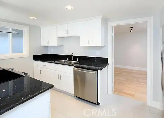 Property at 646 Ramona Ave, Laguna Beach, CA, 92651, 1 bed, 1 bath, [object Object]