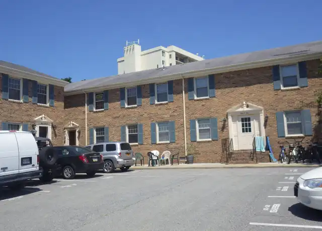 Property at 401 Arctic Ave #100, Virginia Beach, VA, 23451, 2 beds, 1 bath, [object Object]