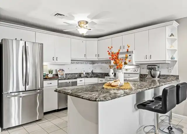 Property at 65 Valley St Unit 3L, Medford, MA, 02155, 2 beds, 2 baths, [object Object]