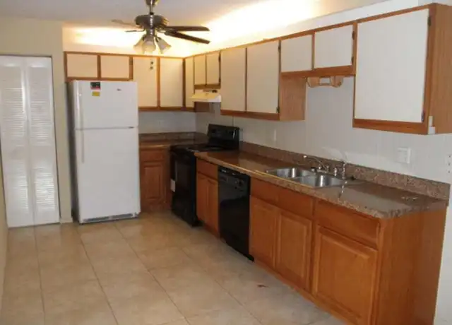 Property at 3300 Jaywood Ter Unit J-219, Boca Raton, FL, 33431, 3 beds, 2 baths, [object Object]