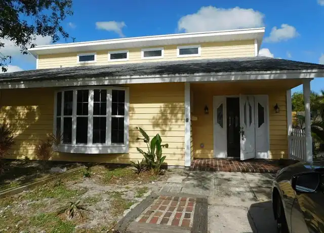 Property at 134 Honeysuckle Ln, Melbourne, FL, 32901, 4 beds, 2 baths, [object Object]