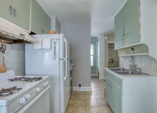 Property at 2542 S Austin St, Milwaukee, WI, 53207, 1 bed, 1 bath, [object Object]