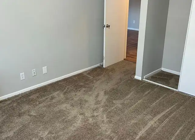 Property at 8133 E Bloomington Fwy Unit 115, Bloomington, MN, 55420, 1 bed, 1 bath, [object Object]