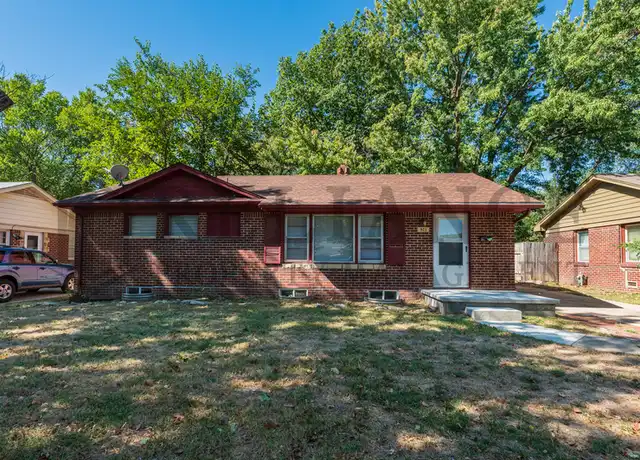 Property at 921 S Royal Rd, Wichita, KS, 67207, 3 beds, 1 bath, [object Object]