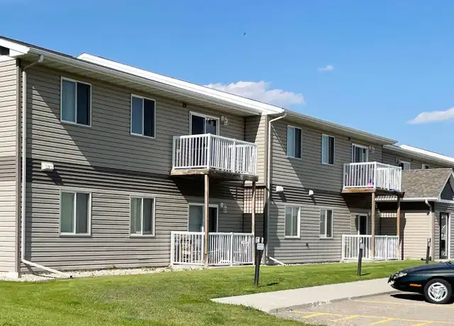 Property at Lindenwood Apartments - 3805 2nd St NE, Minot, ND, 58703, 1-2 bed, 1 bath, [object Object]