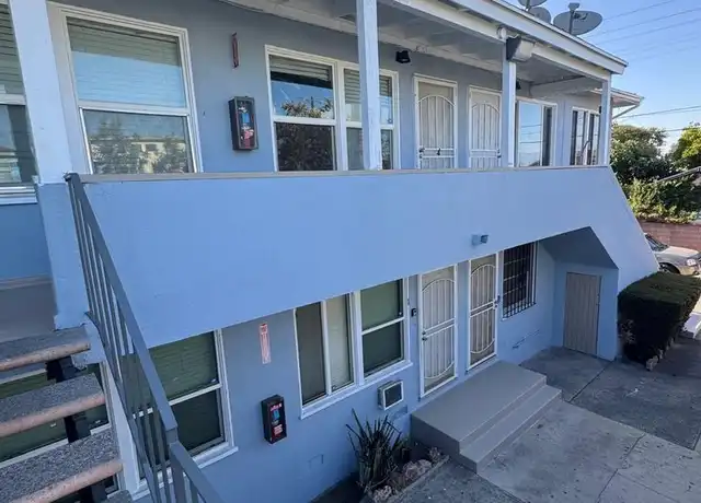 Property at 847 E Imperial Hwy #2, Los Angeles, CA, 90059, 1 bed, 1 bath, [object Object]