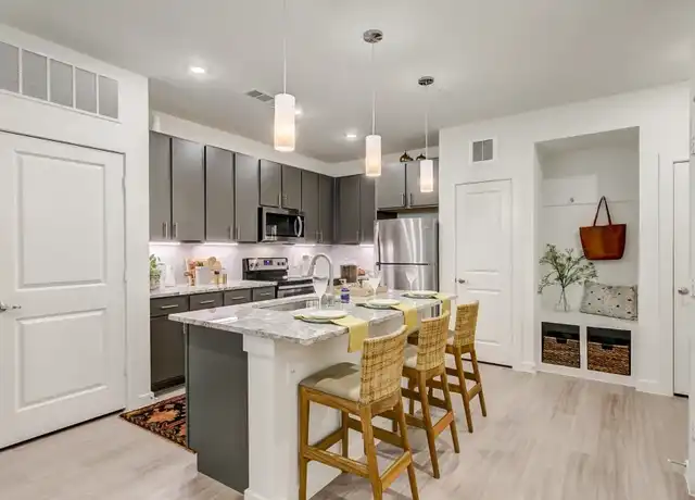 Property at 820 Camino Vaquero Pkwy, Manchaca, TX, 78652, 1 bed, 1 bath, [object Object]