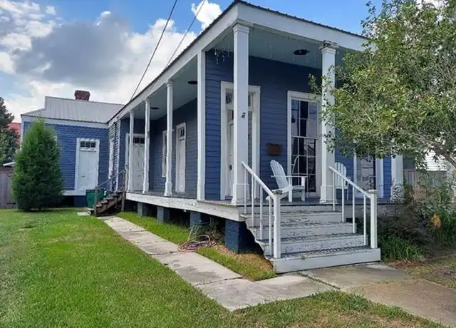 Property at 612 Lafayette St, Gretna, LA, 70053, 4 beds, 1 bath, [object Object]