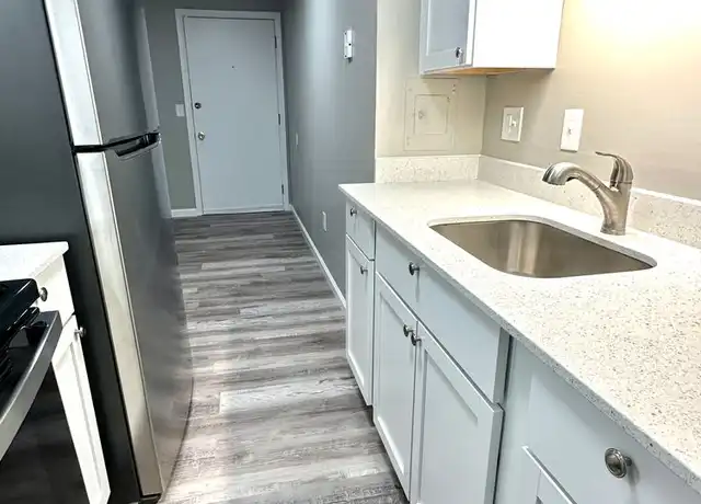 Property at 608 Westfield St Unit 8, West Springfield, MA, 01089, 2 beds, 1 bath, [object Object]