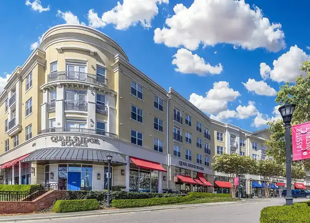 Property at Lassiter at North Hills - 4209 Lassiter Mill Rd, Raleigh, NC, 27609, 1 bed, 1 bath, [object Object]