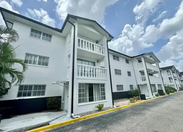 Property at 3706 Broadway #30, Fort Myers, FL, 33901, 2 beds, 2 baths, [object Object]