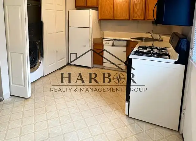 Property at 1221 S Linn St Unit 6B, Boone, IA, 50036, 2 beds, 1 bath, [object Object]