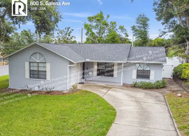 Property at 800 S Galena Ave, Minneola, FL, 34715, 3 beds, 2 baths, [object Object]