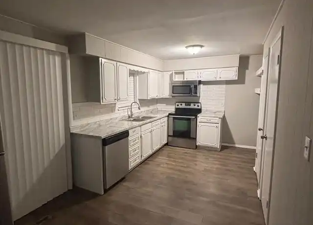 Property at 2006-2014 NW 50 Ter Unit 2014, Northmoor, MO, 64151, 3 beds, 2 baths, [object Object]