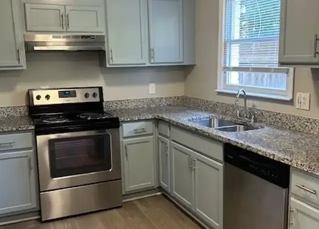 Property at 3656 Browns Bridge Rd Unit B6, Gainesville, GA, 30504, 2 beds, 1.5 baths, [object Object]