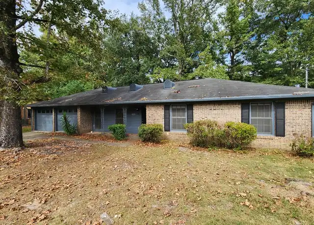 Property at 423 Circleview Dr, Fayetteville, AL, 37334, 3 beds, 2 baths, [object Object]
