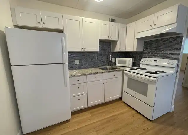 Property at 549 E 4th St Unit A4, South Boston, MA, 02127, 1 bed, 1 bath, [object Object]