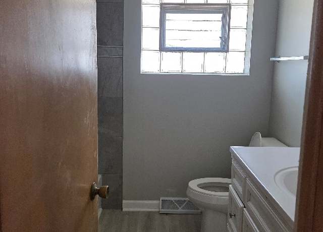 Photo of 400 Prairie Ave Unit 2, Calumet City, IL 60409