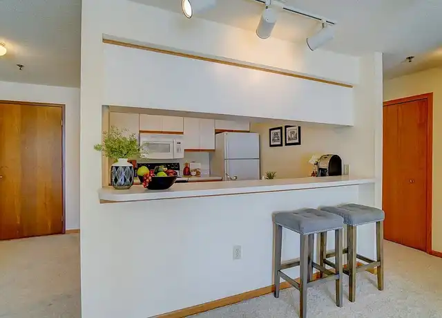 Property at Gateway Commons - 2161 Effingham Way, Sun Prairie, WI, 53590, 0-1 beds, 1-2 bath, [object Object]