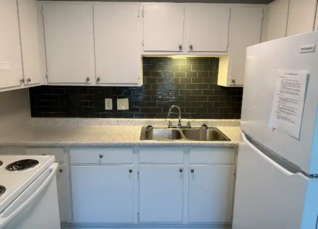 Property at 3907 E Southcross Unit 906, San Antonio, TX, 78222, 2 beds, 1 bath, [object Object]