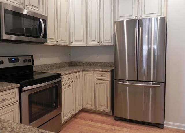 Photo of 22 Farmstead Ln #107, Sudbury, MA 01776